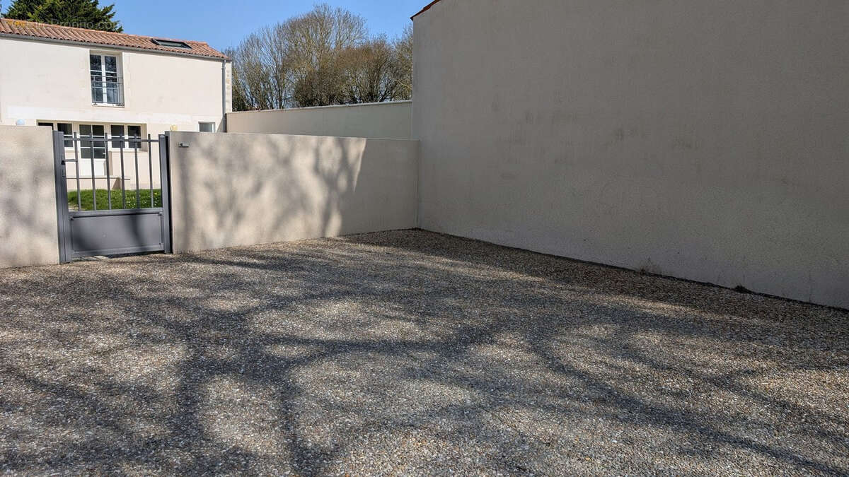 Maison à SAINTE-SOULLE