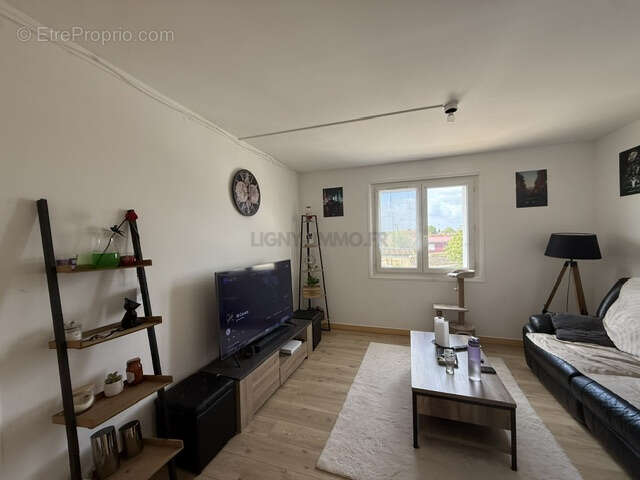 Appartement à GREGES
