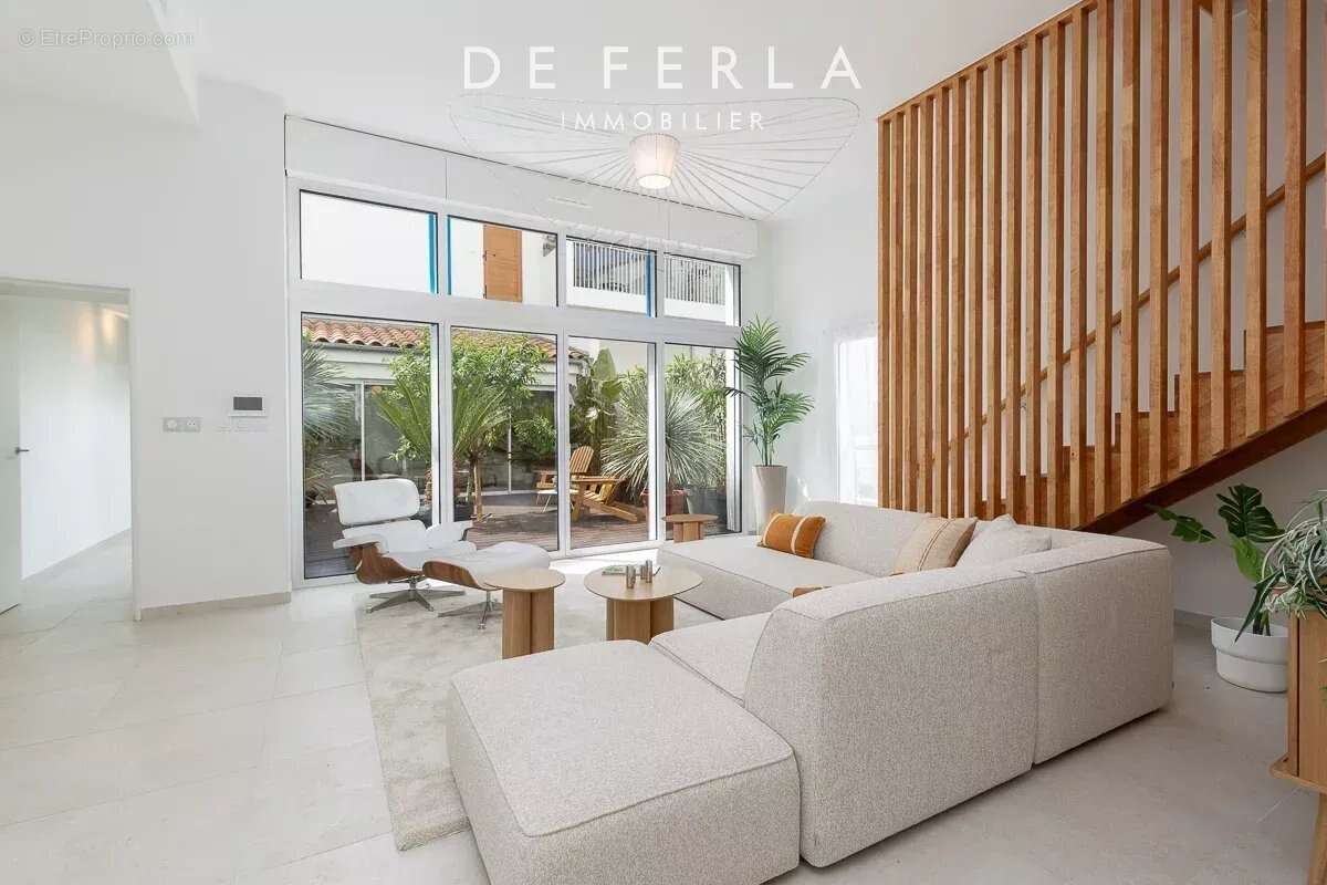 Maison à MARSEILLE-6E
