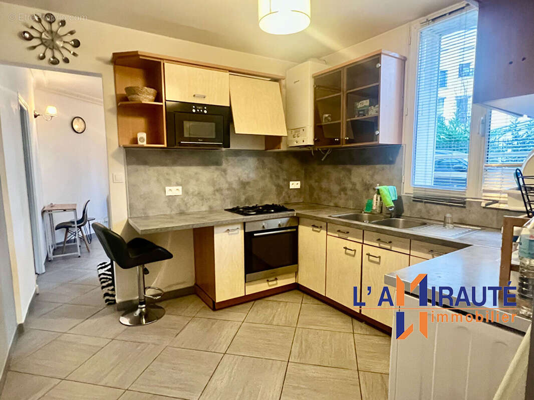 Appartement à HOUILLES