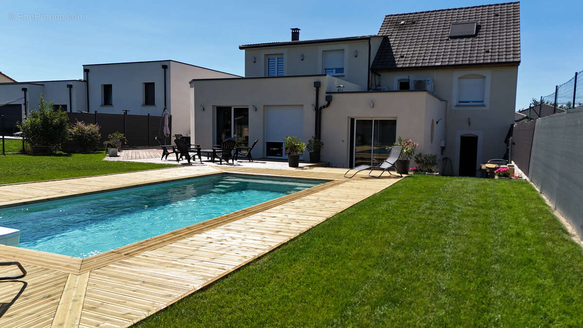 Maison à BLAINVILLE-SUR-L'EAU