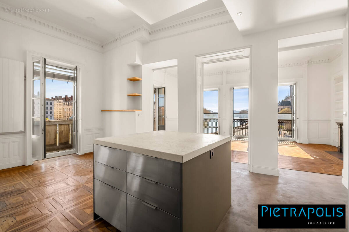 Appartement à LYON-5E