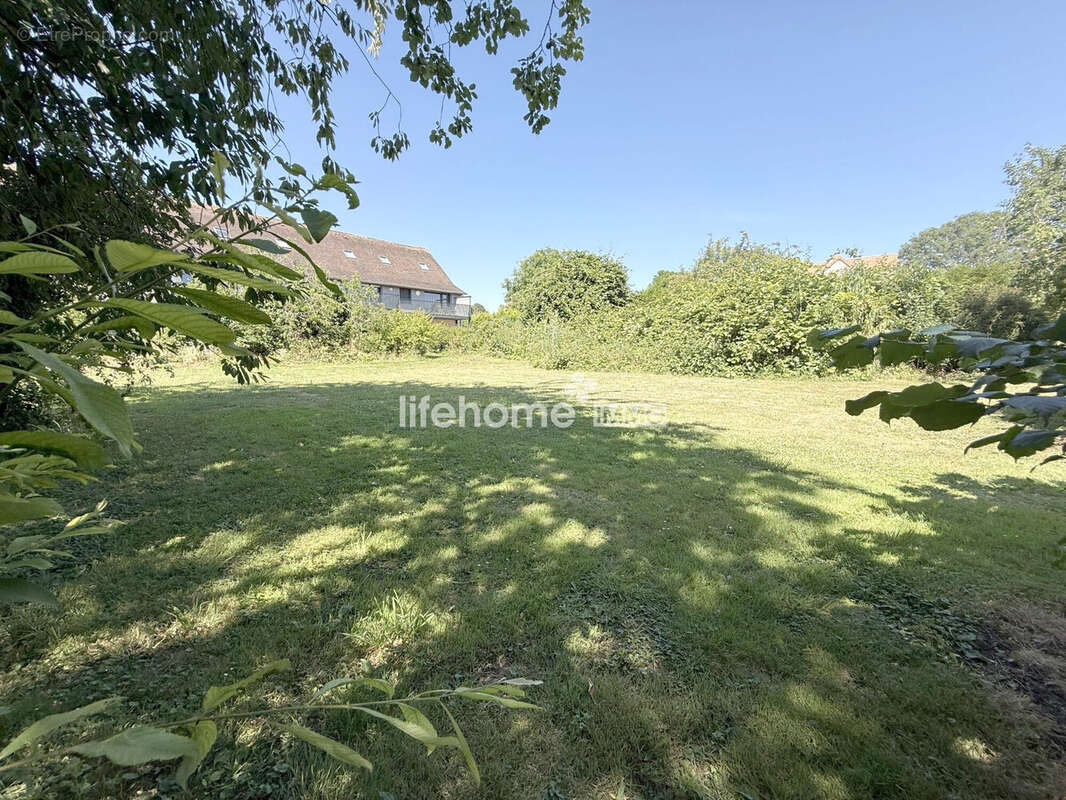 Terrain 1502 m² à Rosel  - photo 3