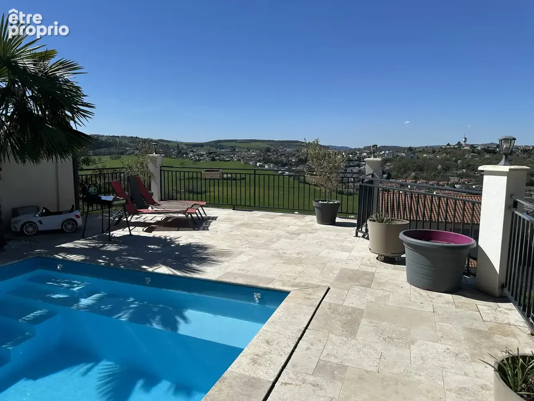 SAINT-GENEST LERPT Maison de 2004 avec piscine 450.000€ - photo 3