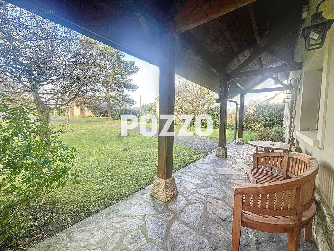 Maison à JULLOUVILLE