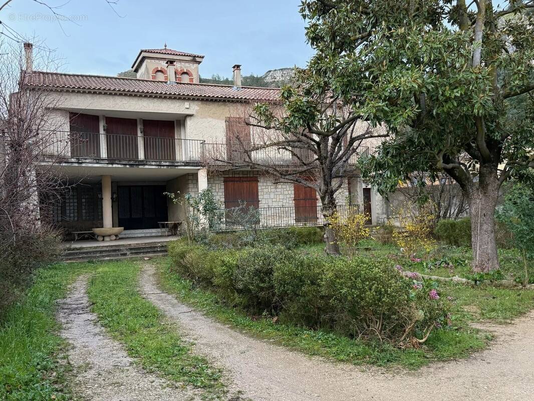 Maison à ROQUEVAIRE