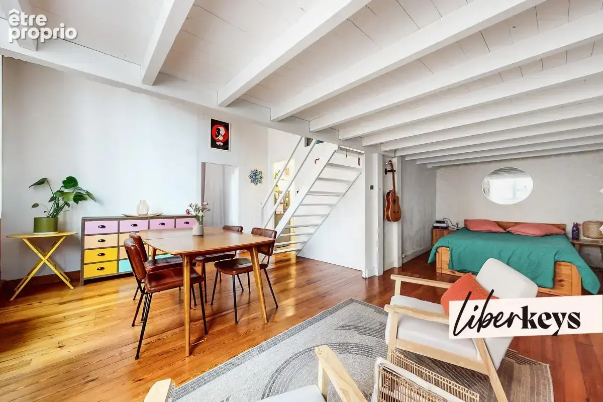 Appartement T3 de caractère - 75 m² - Cœur Croix-Rousse - Belle Hauteur sous plafond - photo 4