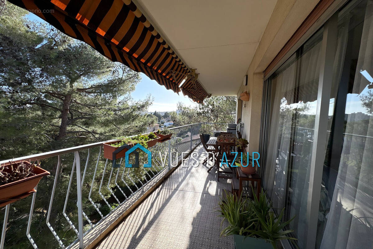 Appartement à LE CANNET