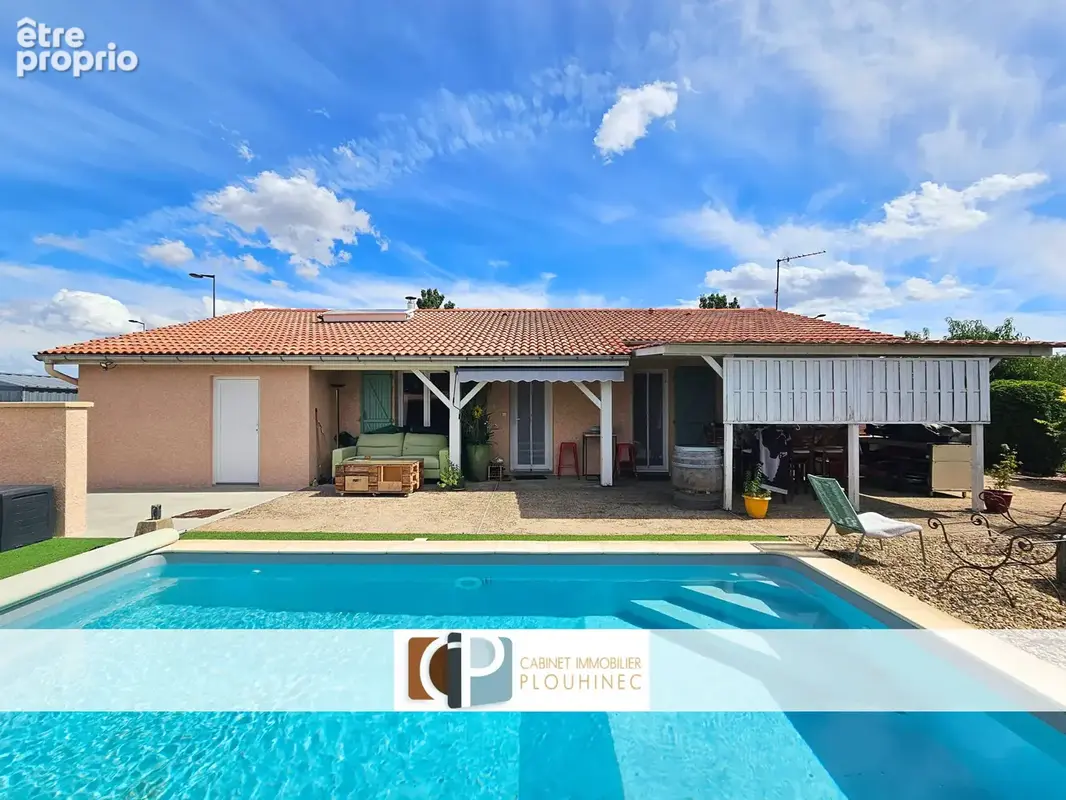 Maison de plain pied avec piscine. - photo 2