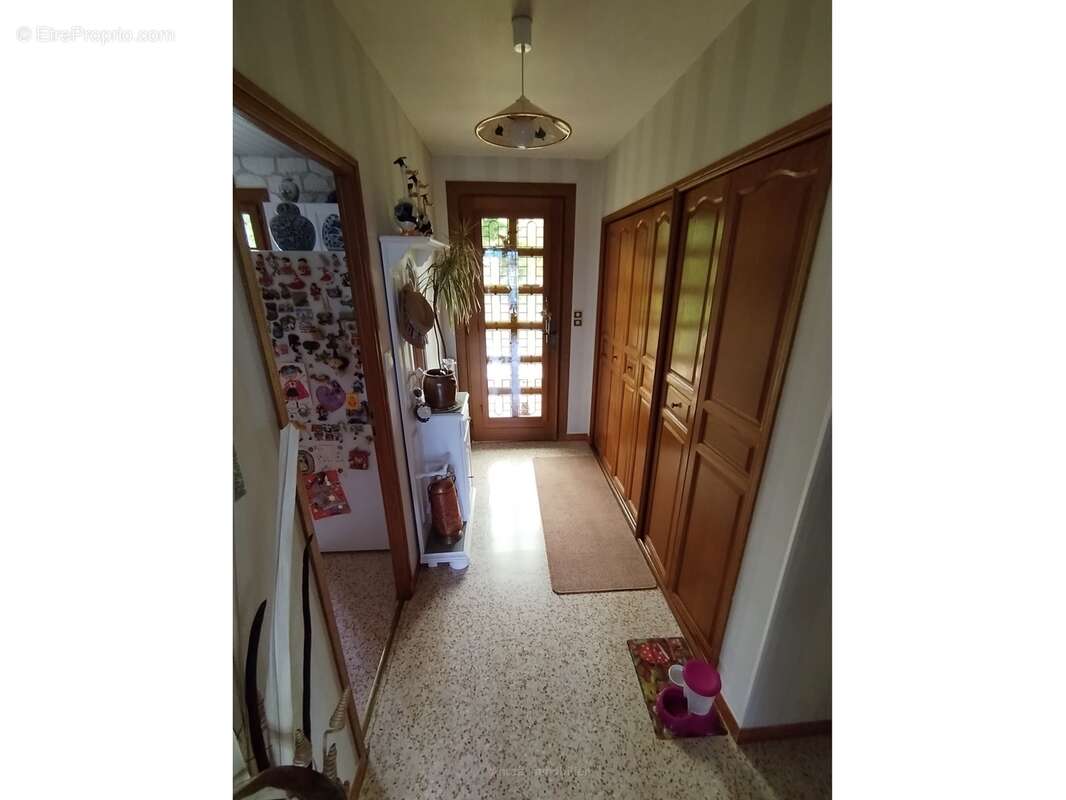 Maison à ESTISSAC