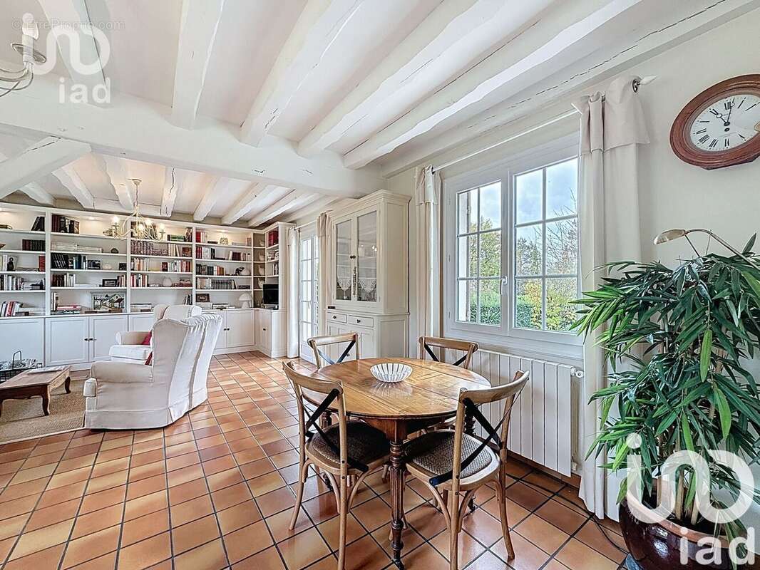 Photo 4 - Maison à LA CELLE-SUR-MORIN