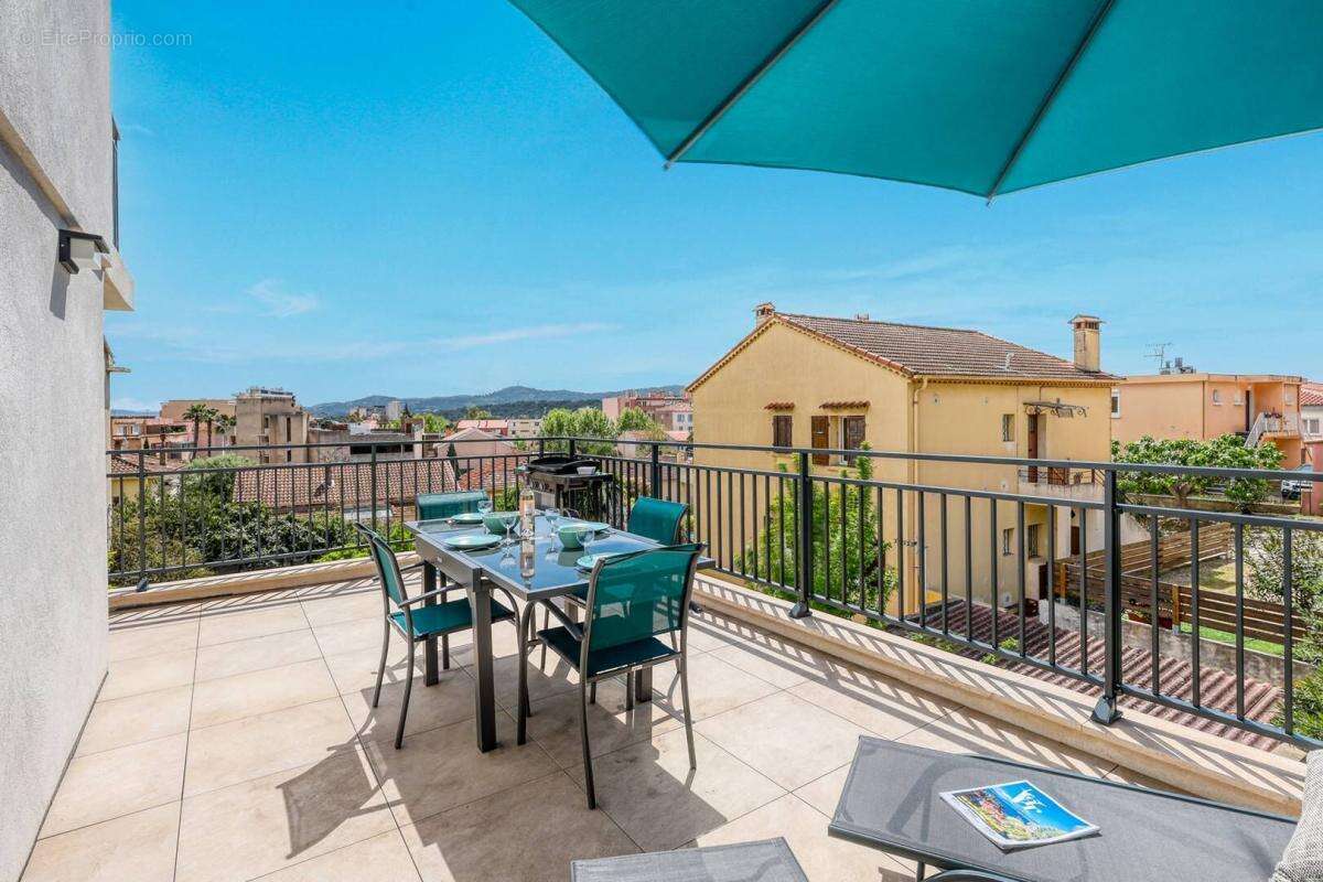 Appartement à LE LAVANDOU