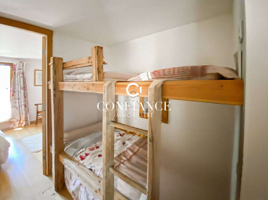 Maison 110 m² à Saint-Etienne-De-Tinee  - photo 8