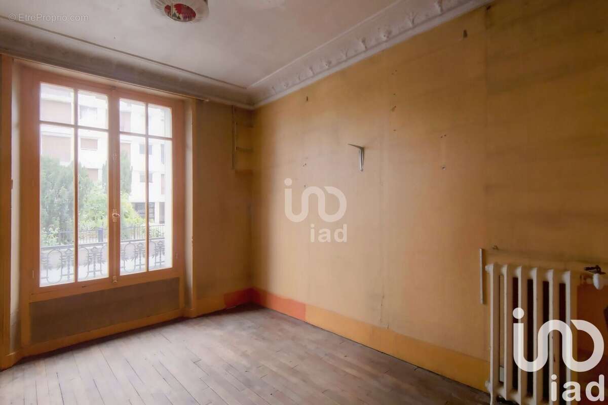 Photo 9 - Appartement à COURBEVOIE