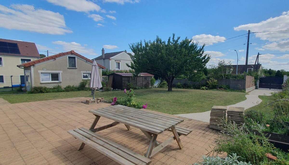 Maison à MONTIGNY-SUR-LOING