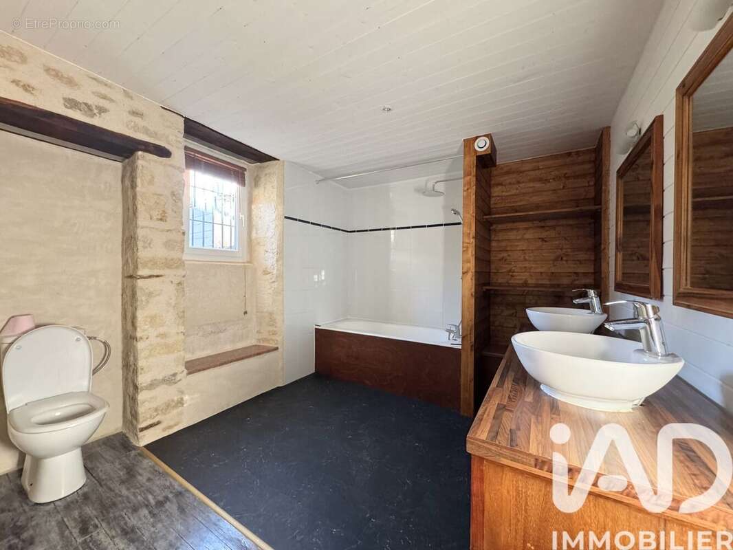 Photo 8 - Maison à LA CAILLERE-SAINT-HILAIRE