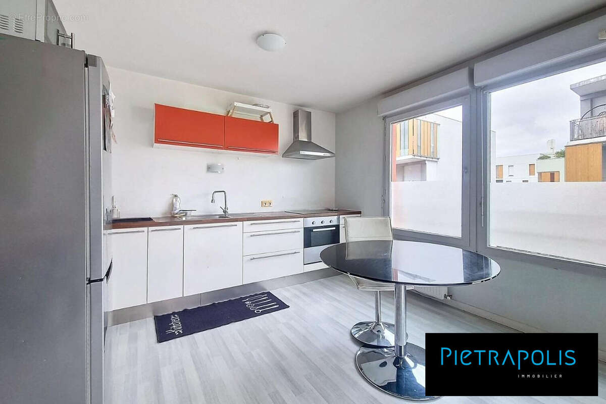 Appartement à LYON-9E