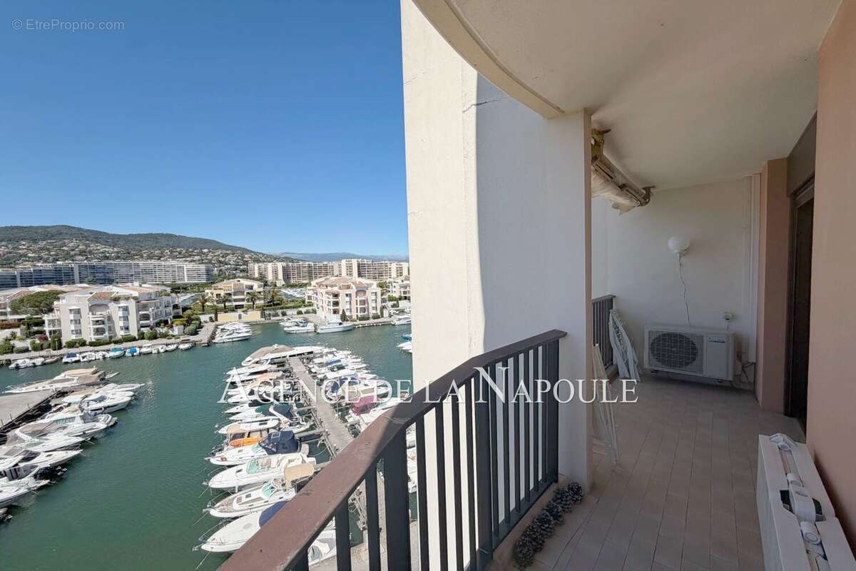Appartement à MANDELIEU-LA-NAPOULE