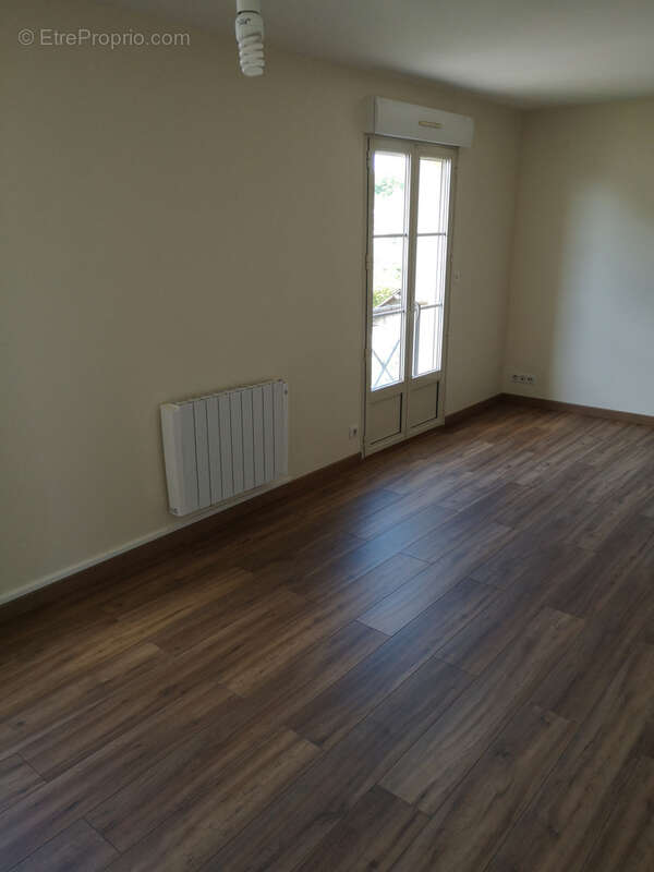 Appartement à ASNIERES-SUR-OISE