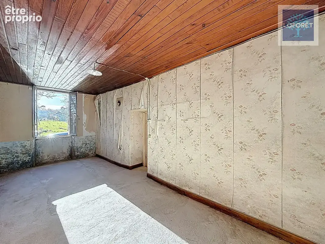 Maison en pierre à restaurer d'environ 135 m2 avec dépendances sur 3 933 m² de terrain - photo 7