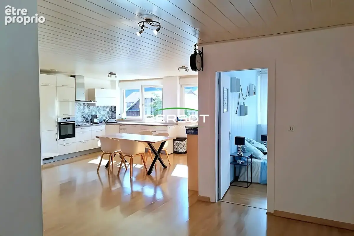 RARE : Appartement T5 de 126 m² à Jougne - photo 2