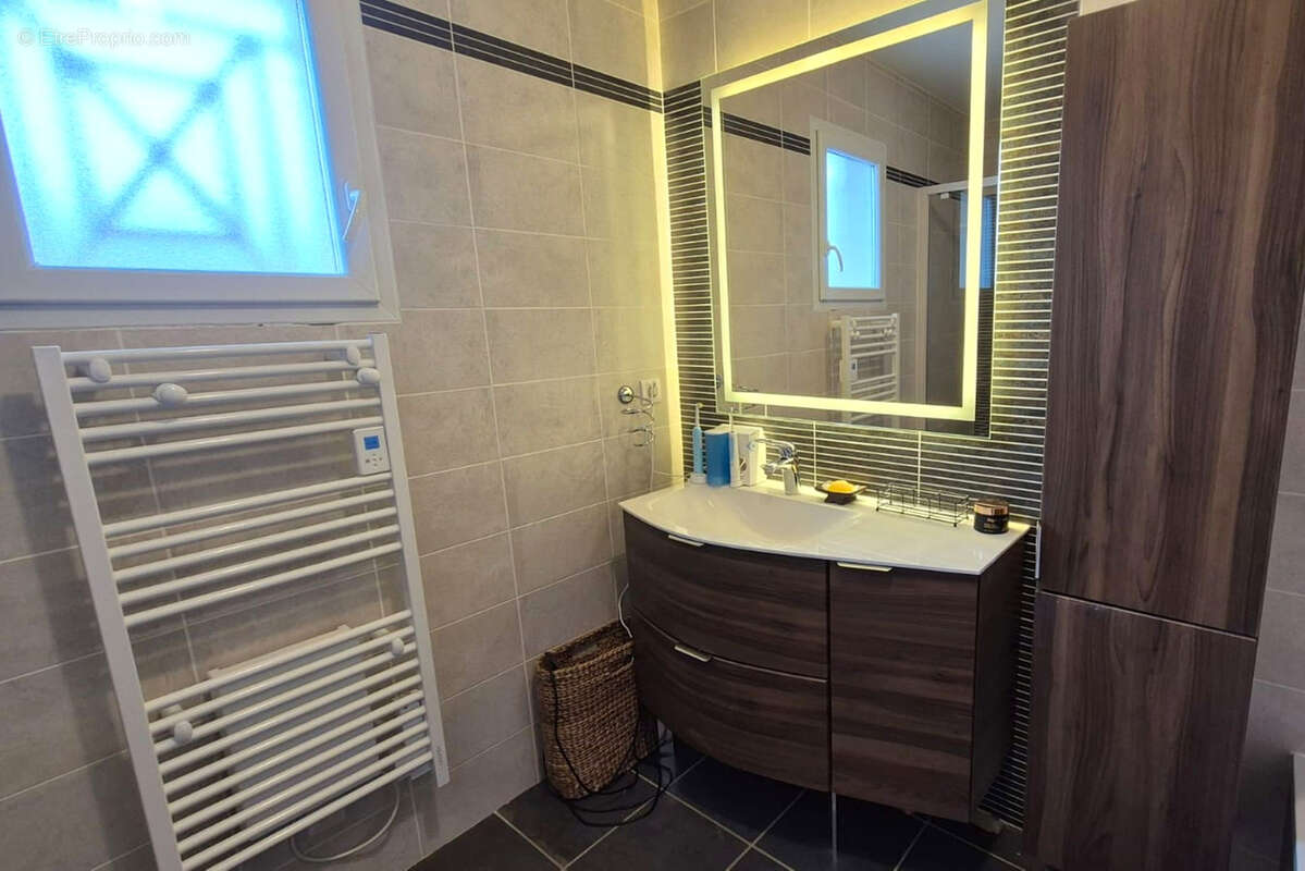 Maison à LE BOIS-D'OINGT