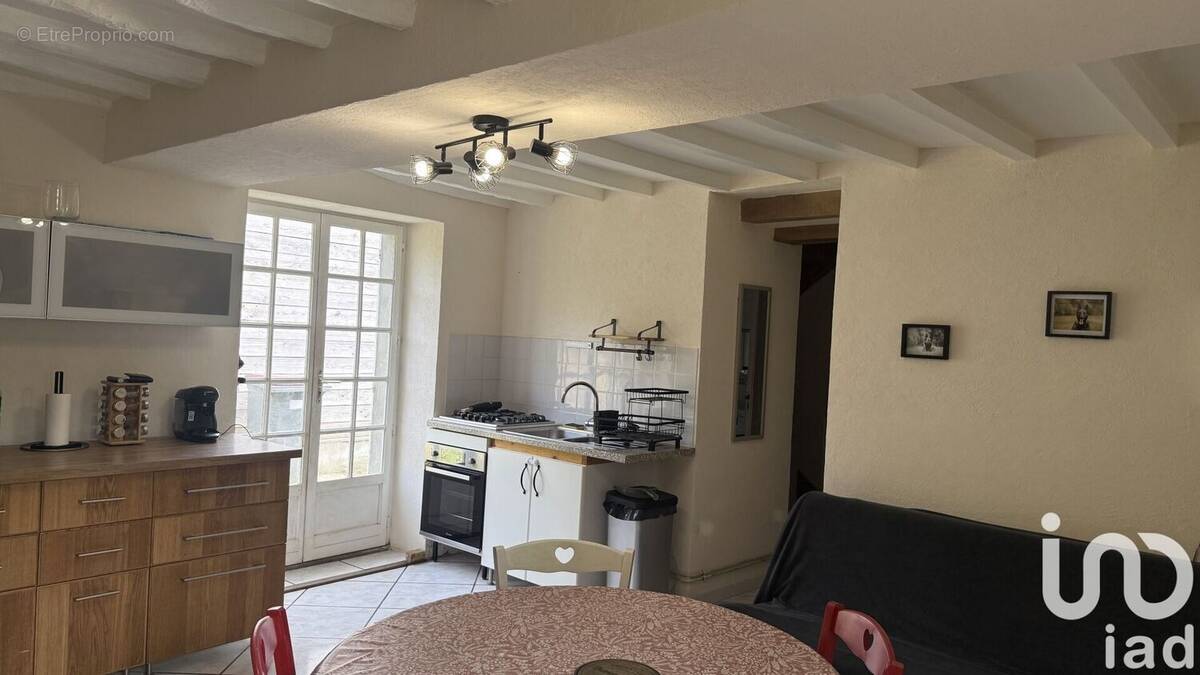 Photo 1 - Maison à LAVAL-EN-BRIE