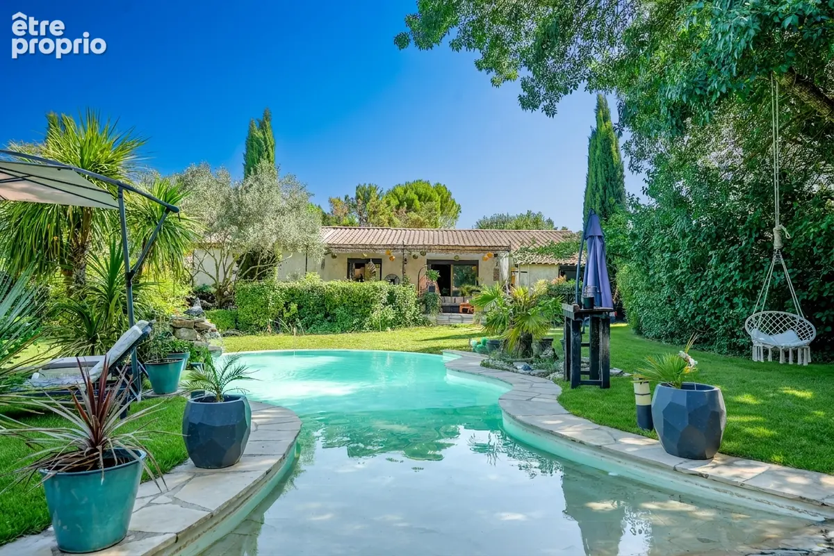 FUVEAU - Magnifique maison de famille de 197m² avec dépendance possible - DPE A - Parcelle de 2000m² arboré avec piscine à débor - photo 3