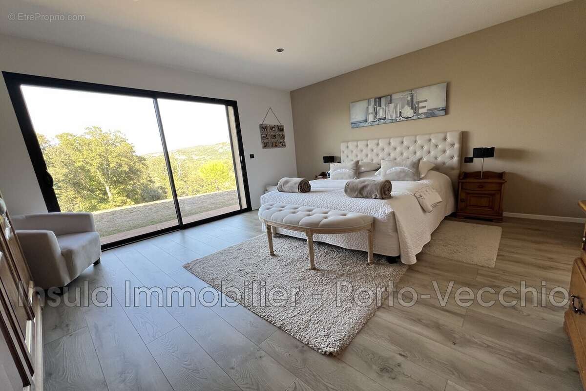 Maison 277 m² à Sotta  - photo 9