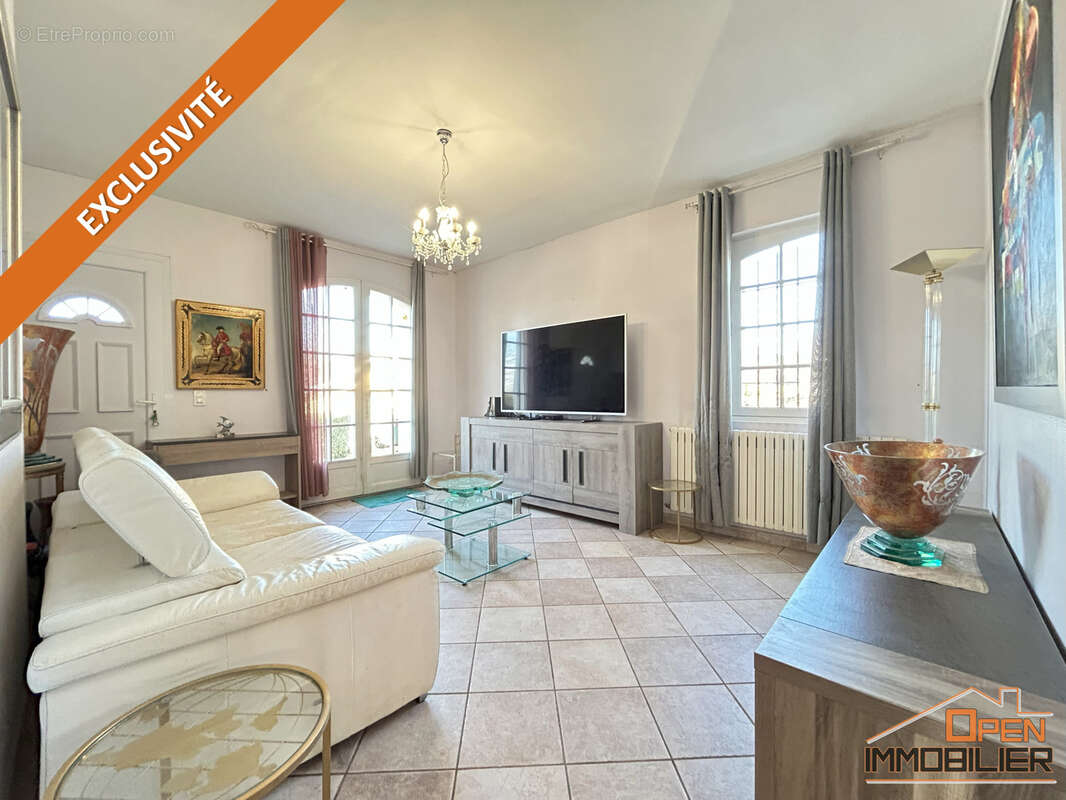 Maison à SAINT-JULIEN-DE-LAMPON