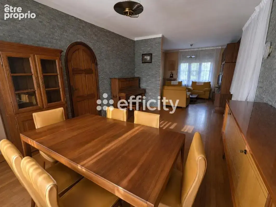 Maison 278 m² à Noisy-Le-Grand  - photo 4
