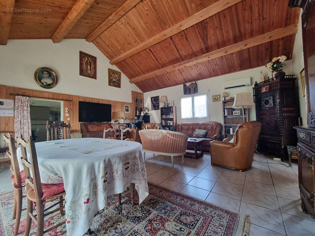 Maison à SAINT-SEBASTIEN-SUR-LOIRE