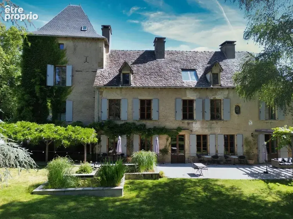 Domaine Prestigieux en Pierre avec Lac Privé et Annexe Indépendante - photo 3