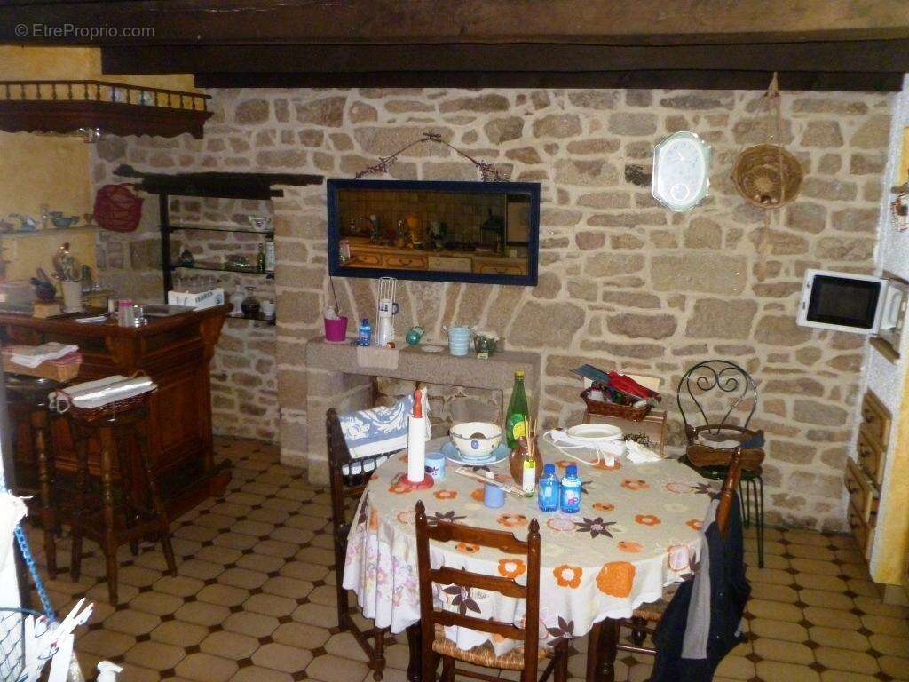 Commerce à GUEMENE-SUR-SCORFF