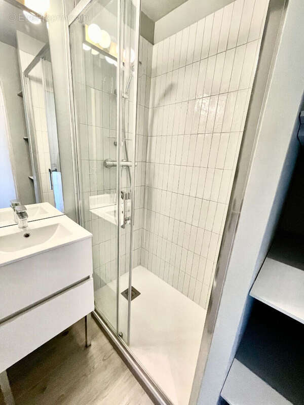 Appartement - piscine -parking - photo 7