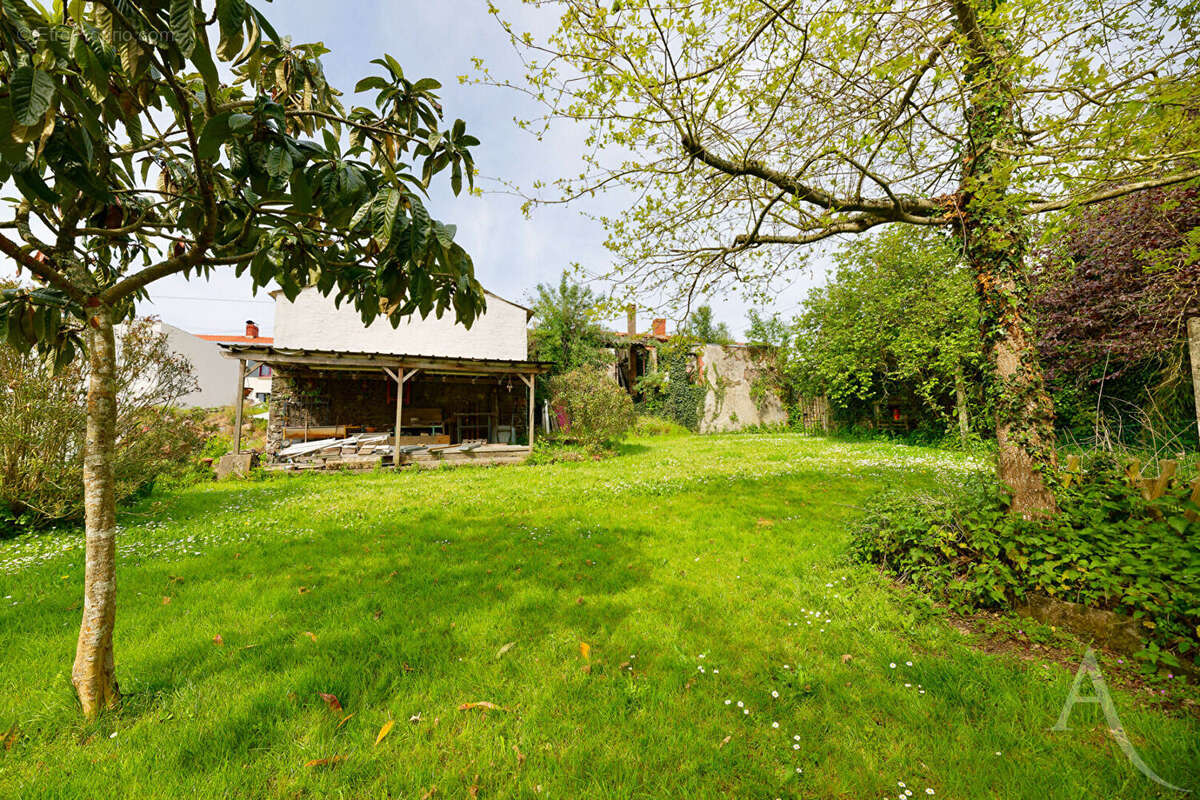 Maison à ROCHESERVIERE