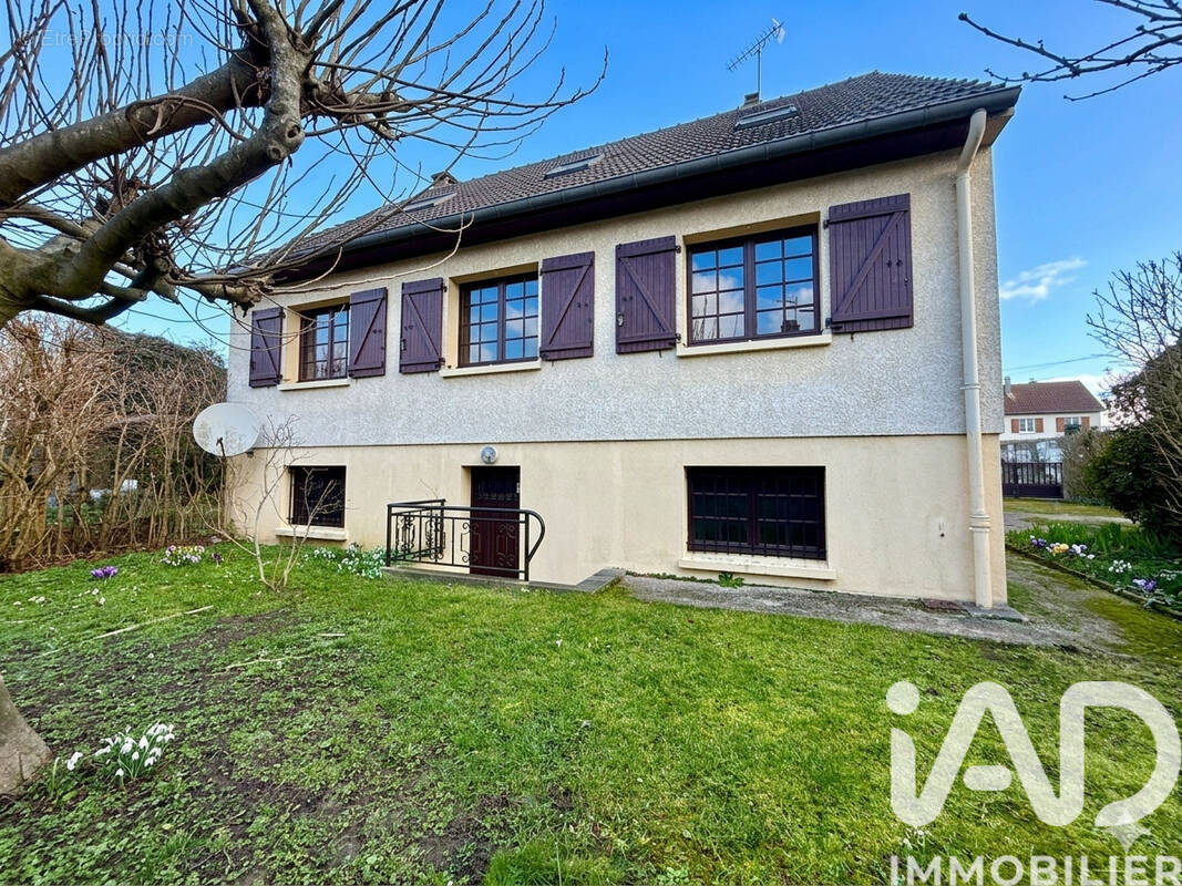 Photo 1 - Maison à VIGNEUX-SUR-SEINE