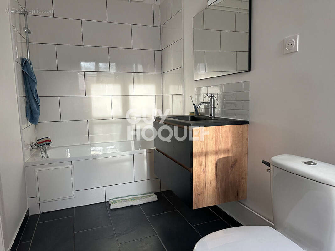 Appartement à LEVALLOIS-PERRET