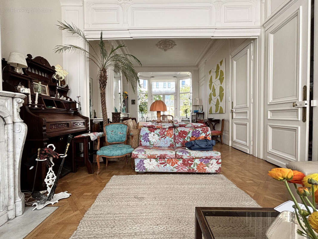 Appartement 326 m² à Lille  - photo 6