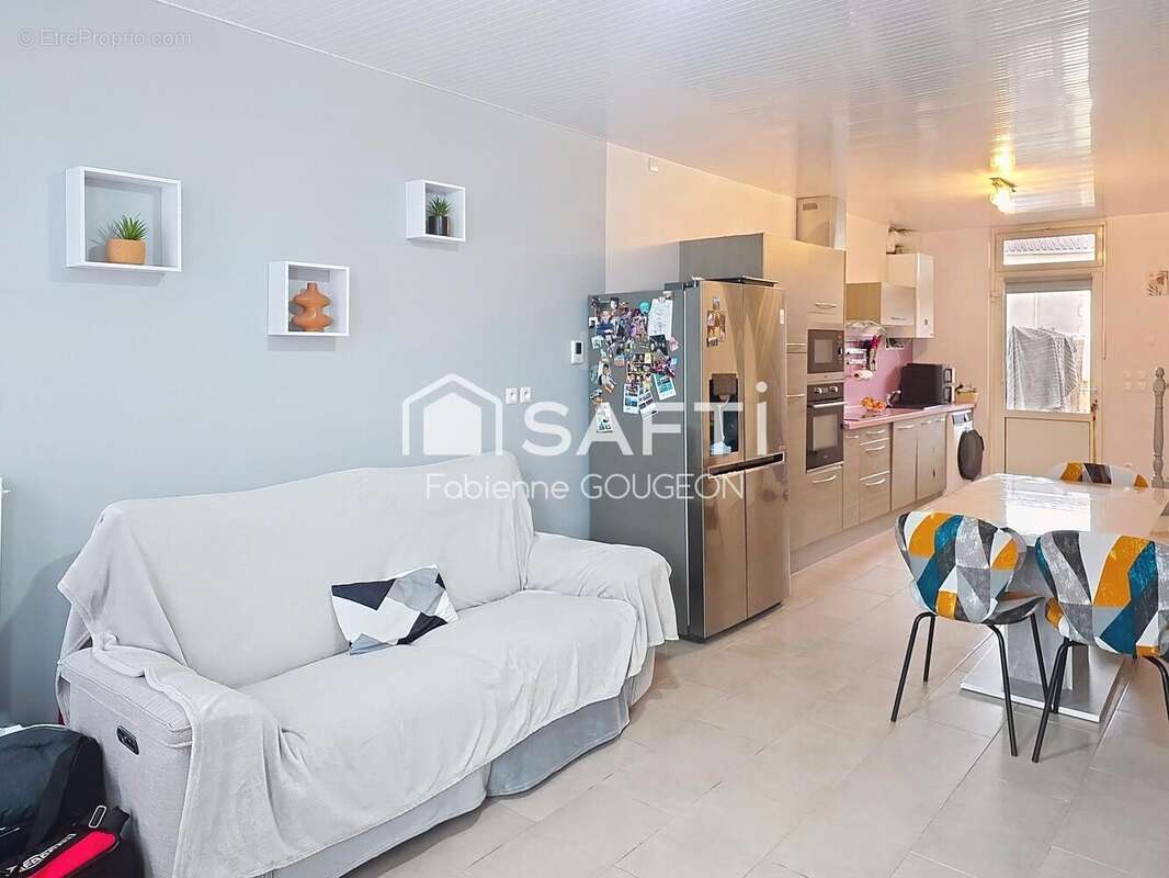 Photo 3 - Maison à RUELLE-SUR-TOUVRE