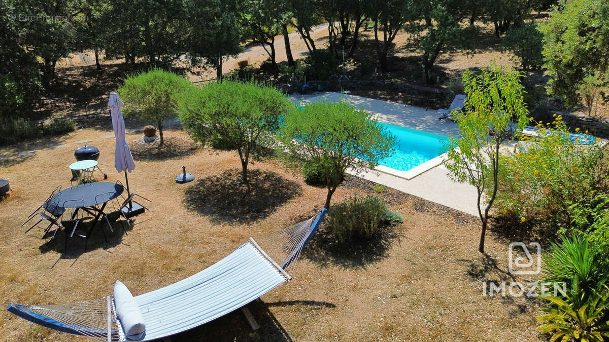 Propriété de caractère avec dépendances, piscine et terrain de 5 809 m2 - photo 20