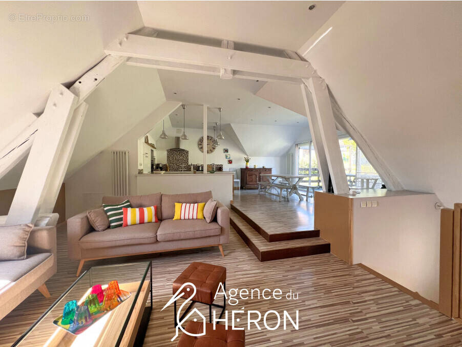 Maison à DAMMARIE-SUR-LOING