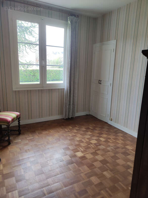 Maison à SAINT-YRIEIX-LA-PERCHE