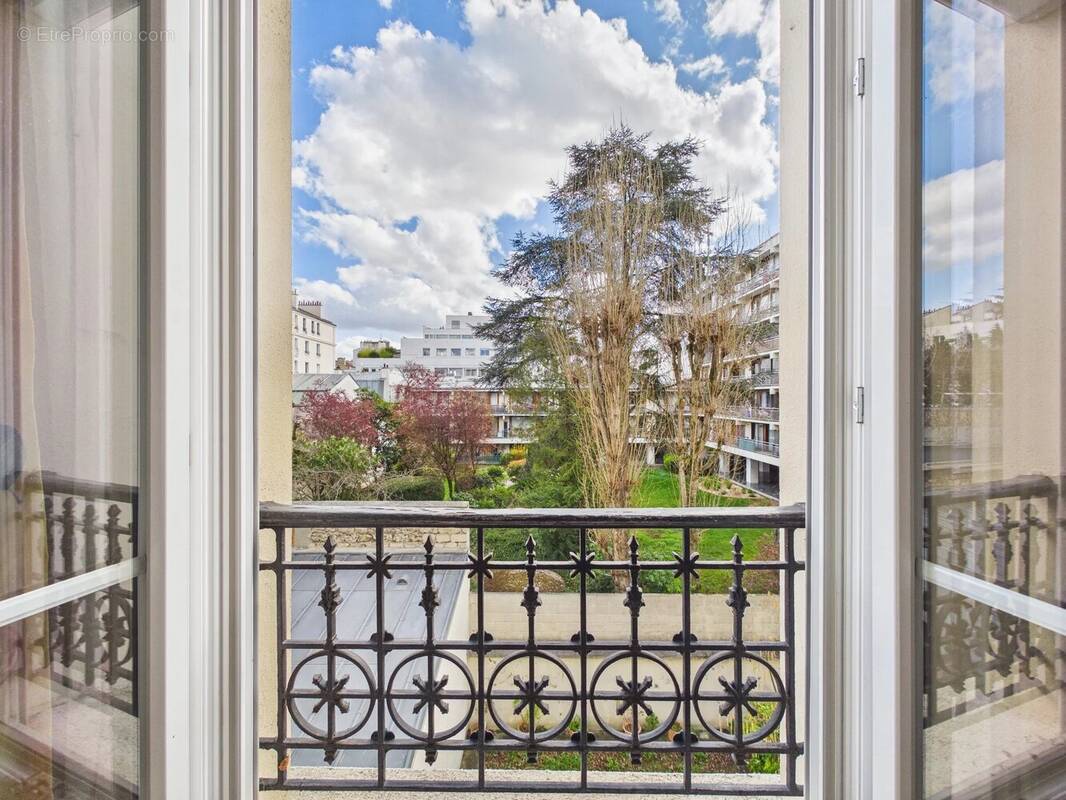 Appartement à LEVALLOIS-PERRET
