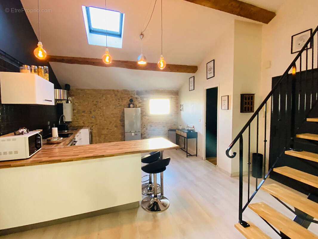 Appartement à BOURG-DE-PEAGE