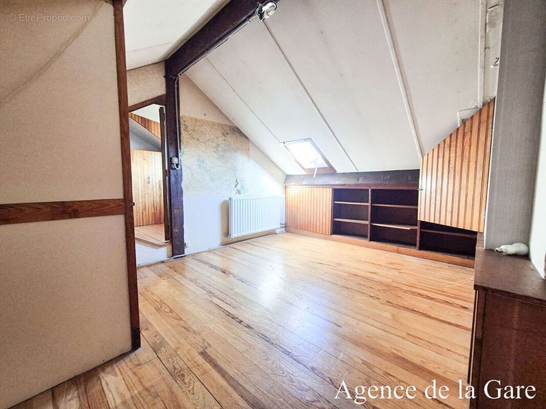 Maison à SARTROUVILLE