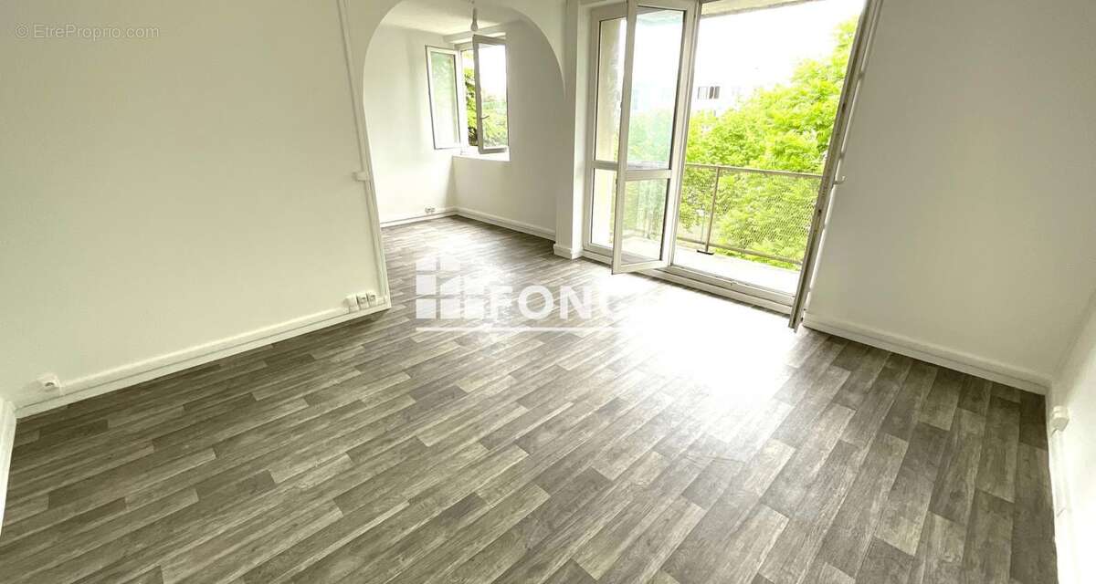 Appartement à ROSNY-SOUS-BOIS
