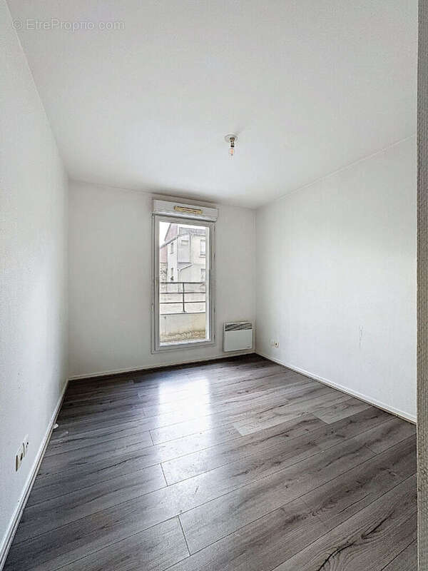 Appartement à AUBERVILLIERS