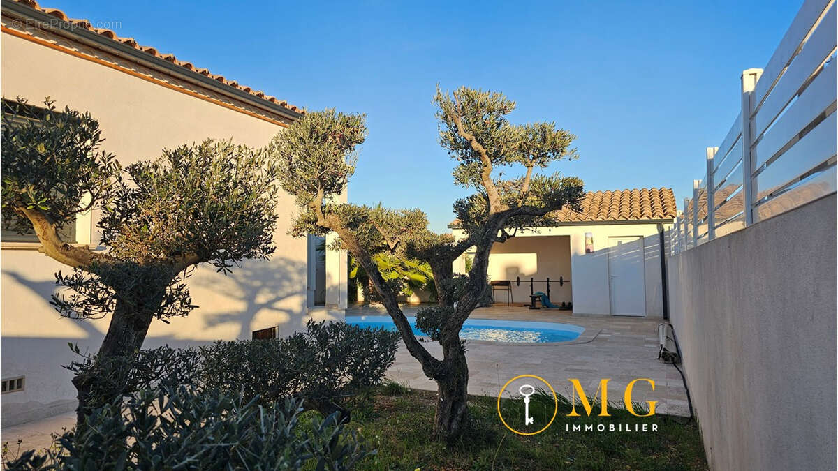 Maison à SAINT-GILLES