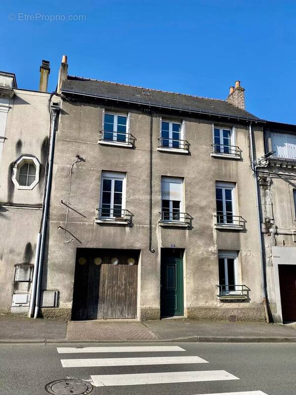 Appartement à CHATEAU-DU-LOIR